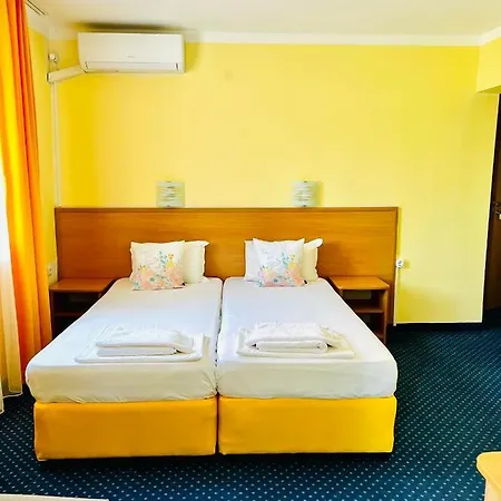 Nikola- Family Primorsko