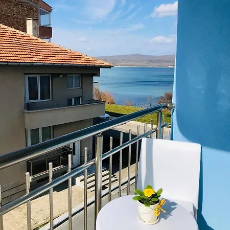 Nikola- Family 호텔