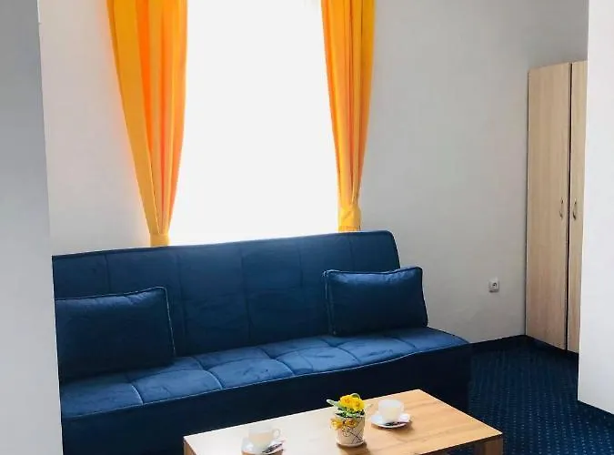 Отель Nikola- Family 2*